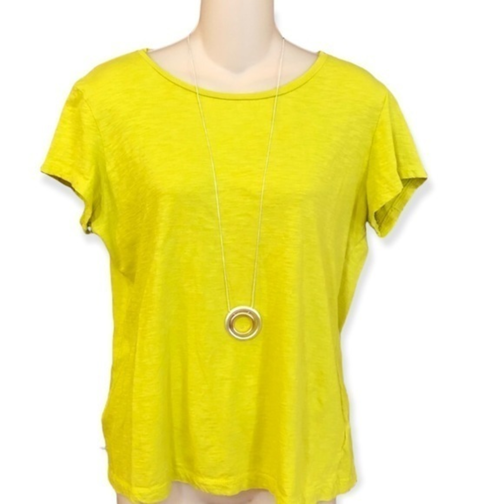 Crown & Ivy athletic tee. Cute and comfy top
